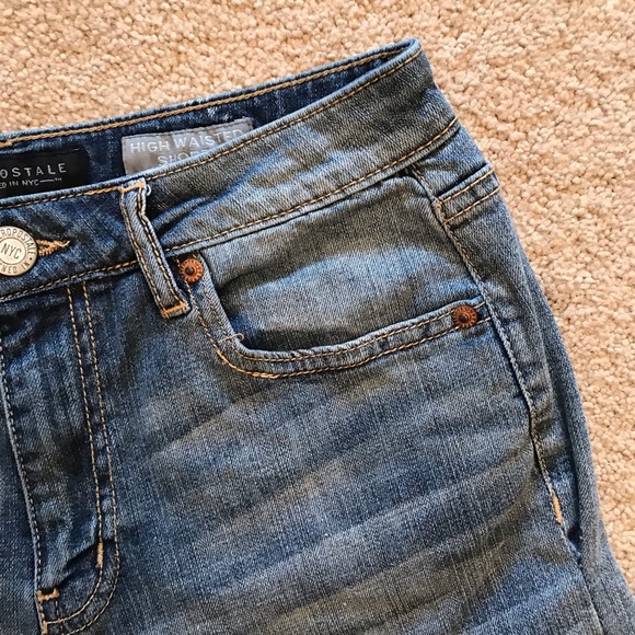 Aeropostale High Waist Denim Shorts Womens Size 6 Raw Frayed Hem Blue - Picture 12 of 13